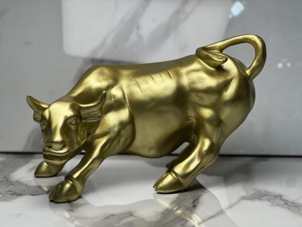 Golden Bull Trade Sculpture